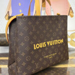 Louis Vuitton Shopper Tote MM M13928 Brown